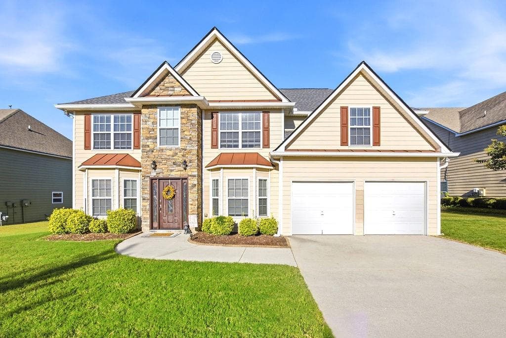 4 bedroom, 3 bathroom, 2,524 sq ft single family residence for rent at 782 Kaitlyn Drive, Loganville, GA 30052 for $2,750 a month