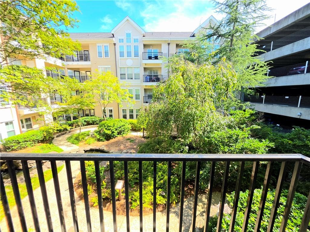 2 bedroom, 2 bathroom, 1,168 sq ft condominium for sale at 1850 Cotillion Drive 3221, Dunwoody, GA 30338
