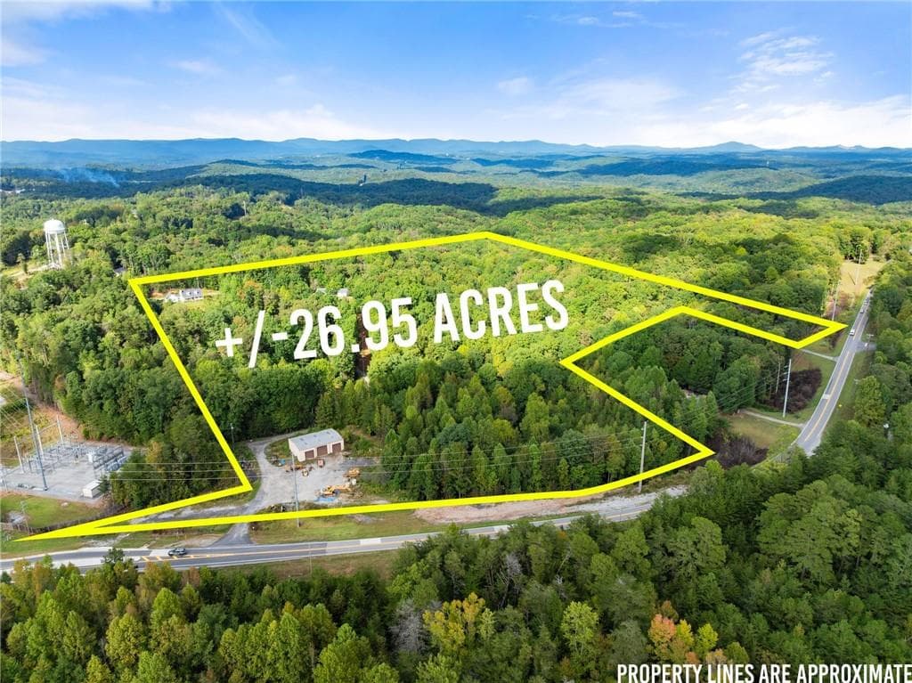 6 bedroom, 8 bathroom, 5,969 sq ft single family residence for sale at 20 Stancil Drive, Dawsonville, GA 30534