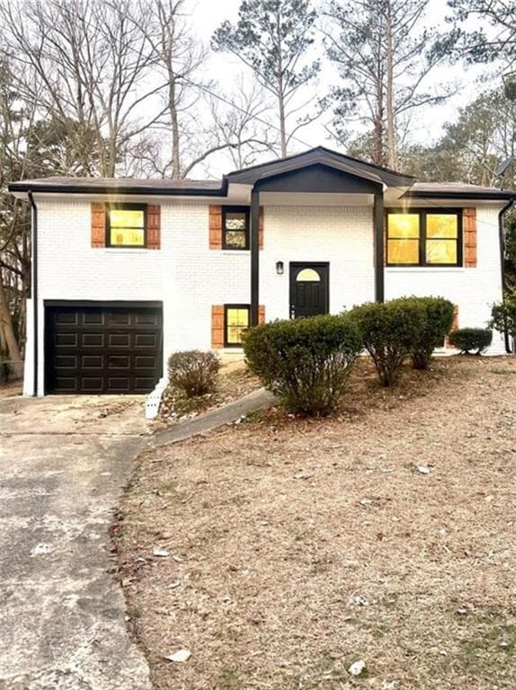4 bedroom, 3 bathroom, 912 sq ft single family residence under contract at 115 Hidden Brook Court, Atlanta, GA 30349