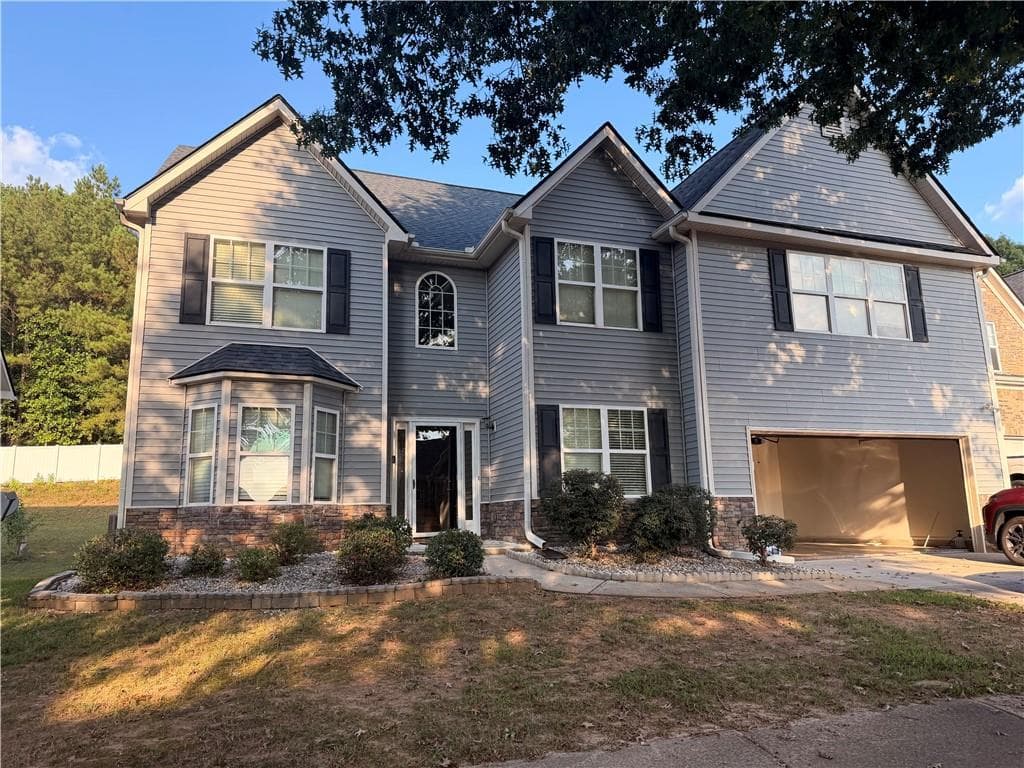 5 bedroom, 4 bathroom, 3,417 sq ft single family residence for sale at 4628 Chafin Point Court, Snellville, GA 30039