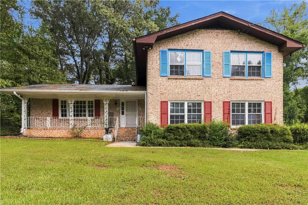 4 bedroom, 3 bathroom, 2,228 sq ft single family residence for sale at 4258 Executive Drive, Stone Mountain, GA 30083