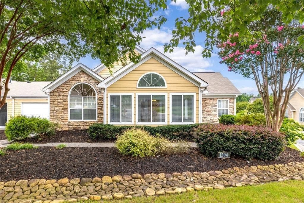 2 bedroom, 2 bathroom, 1,397 sq ft condominium for sale at 2191 Rockbridge Road 1504, Stone Mountain, GA 30087