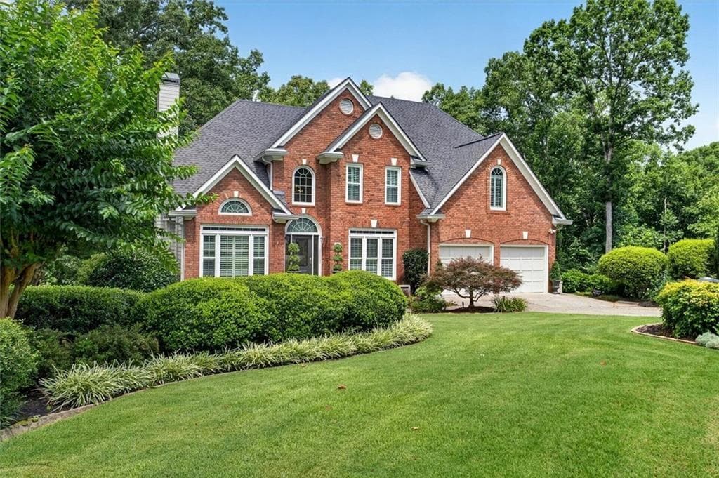 4 bedroom, 4 bathroom, 4,462 sq ft single family residence for sale at 4850 Grandview Trace, Roswell, GA 30075