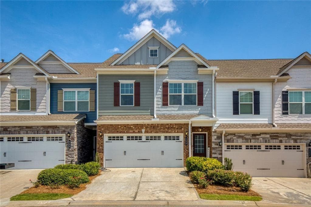 3 bedroom, 3 bathroom, 2,388 sq ft townhouse for sale at 150 Flynn Street, Lawrenceville, GA 30046