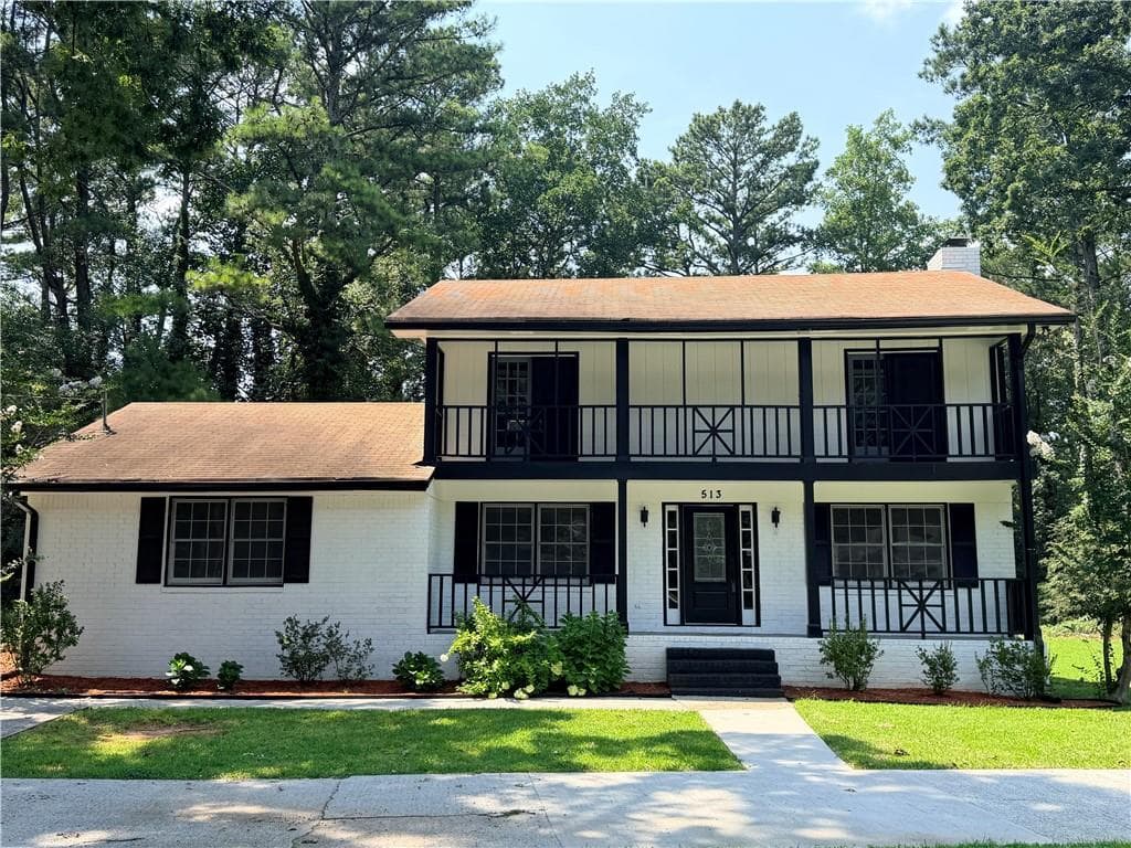3 bedroom, 2 bathroom, 2,000 sq ft single family residence for rent at 513 Scenic Highway, Lawrenceville, GA 30046 for $3,200 a month
