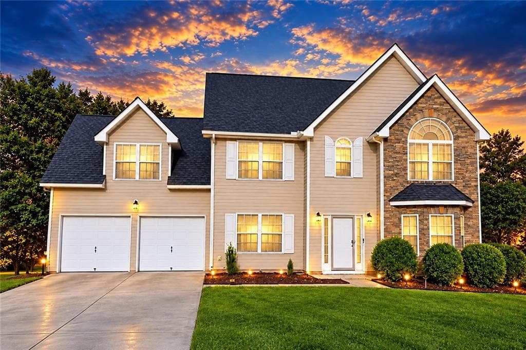 4 bedroom, 3 bathroom, 2,437 sq ft single family residence for sale at 2875 Lake Port Drive, Snellville, GA 30039