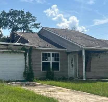 2 bedroom, 2 bathroom, 1,120 sq ft single family residence for sale at 117 Alabama Street, Bainbridge, GA 39819