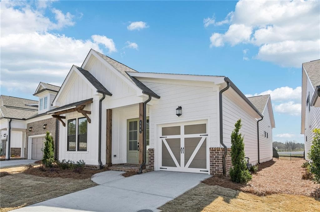 3 bedroom, 2 bathroom, 1,560 sq ft single family residence for sale at 50 Nicholas Drive, Hoschton, GA 30548