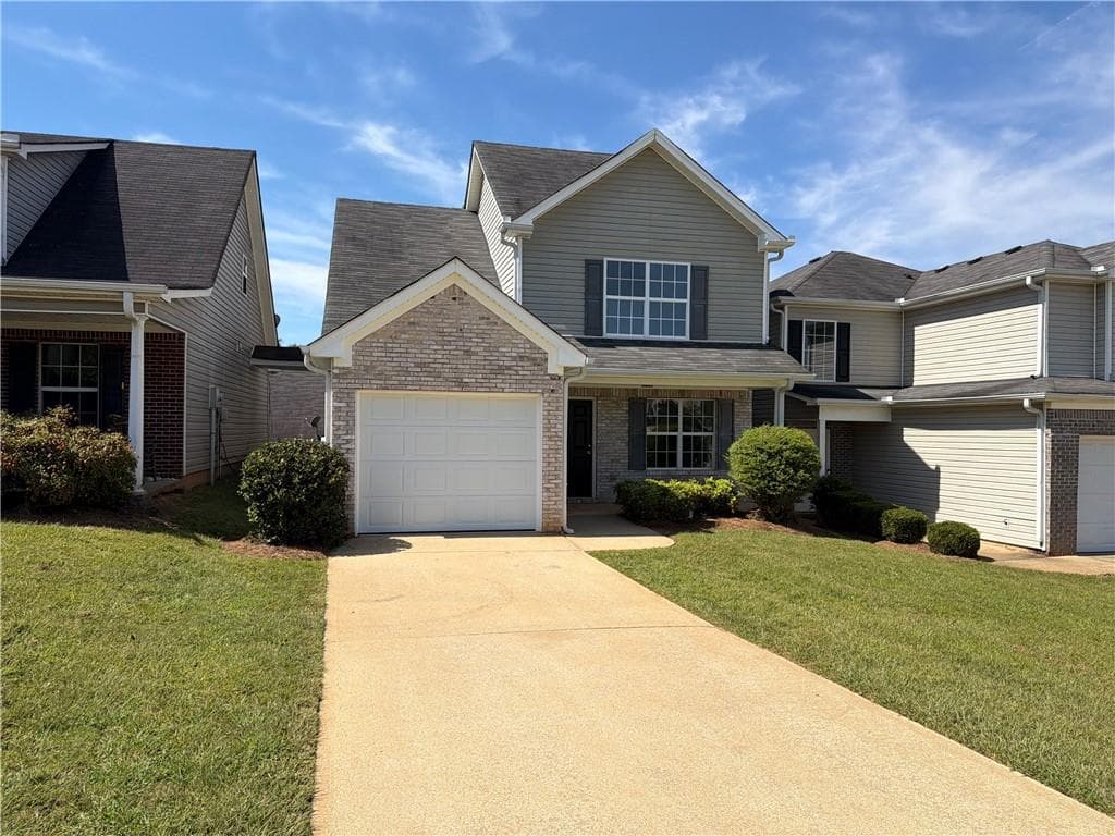3 bedroom, 3 bathroom, 1,358 sq ft single family residence for sale at 807 Carlton Pointe Place, Palmetto, GA 30268