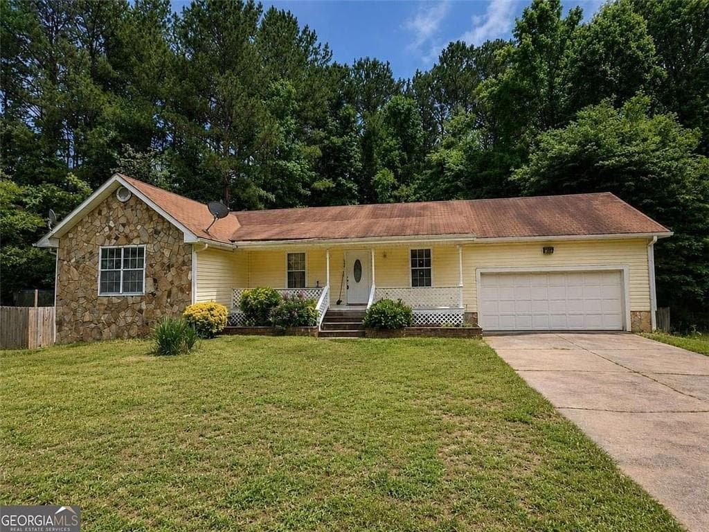 4 bedroom, 3 bathroom, 2,081 sq ft single family residence for sale at 1254 Brett Court, Riverdale, GA 30296
