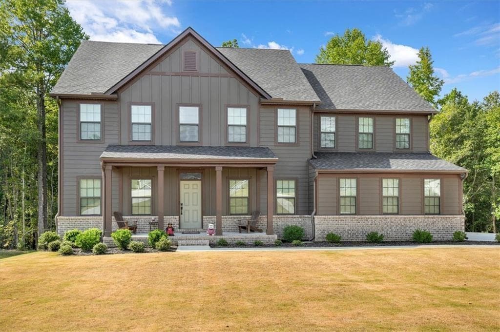 5 bedroom, 5 bathroom, 5,102 sq ft single family residence for sale at 125 Longwood Drive, Fayetteville, GA 30215