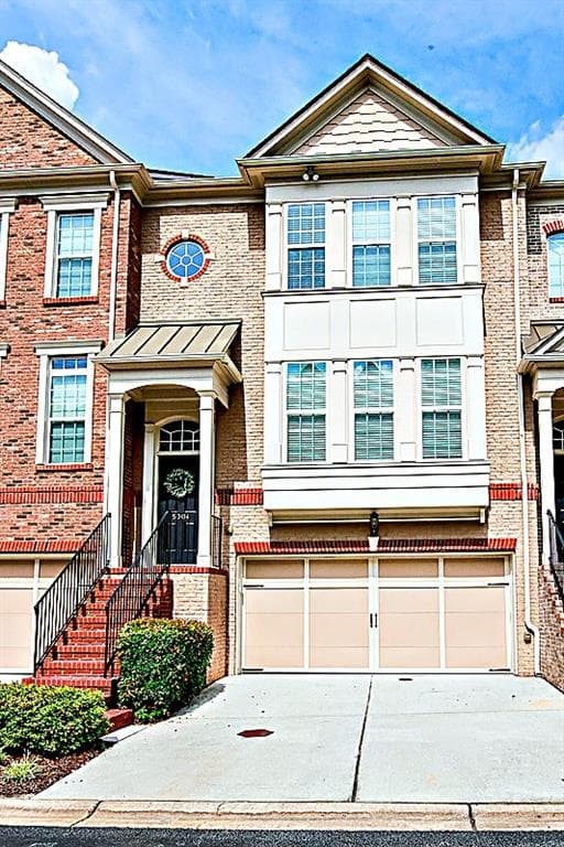 4 bedroom, 4 bathroom, 2,345 sq ft townhouse for sale at 5004 Ridgemont Walk 19, Atlanta, GA 30339