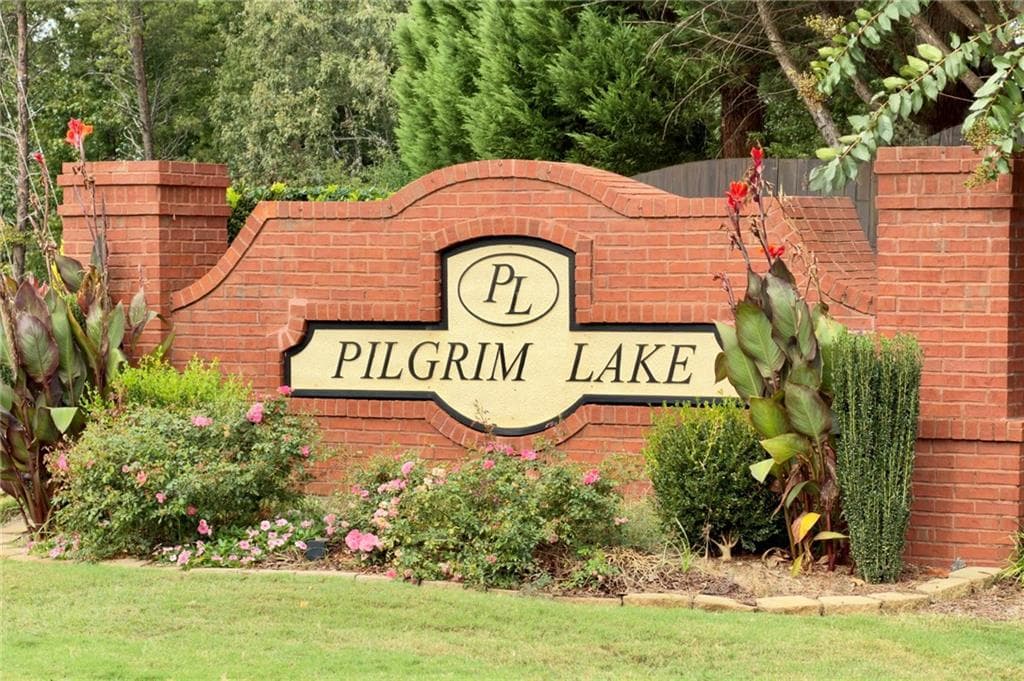 3 bedroom, 4 bathroom, 1,886 sq ft townhouse for sale at 1315 Pilgrim Lake Drive, Cumming, GA 30040