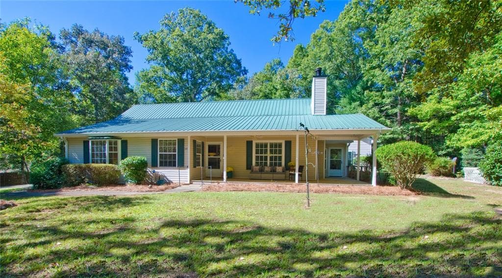 2 bedroom, 2 bathroom, 1,730 sq ft single family residence for sale at 117 Wild Turkey Trail, Cleveland, GA 30528