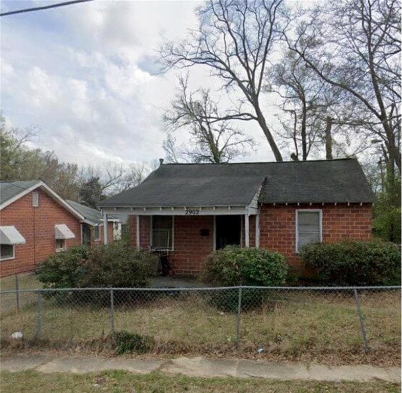 2 bedroom, 1 bathroom, 672 sq ft single family residence for sale at 2902 Hood Street, Columbus, GA 31906