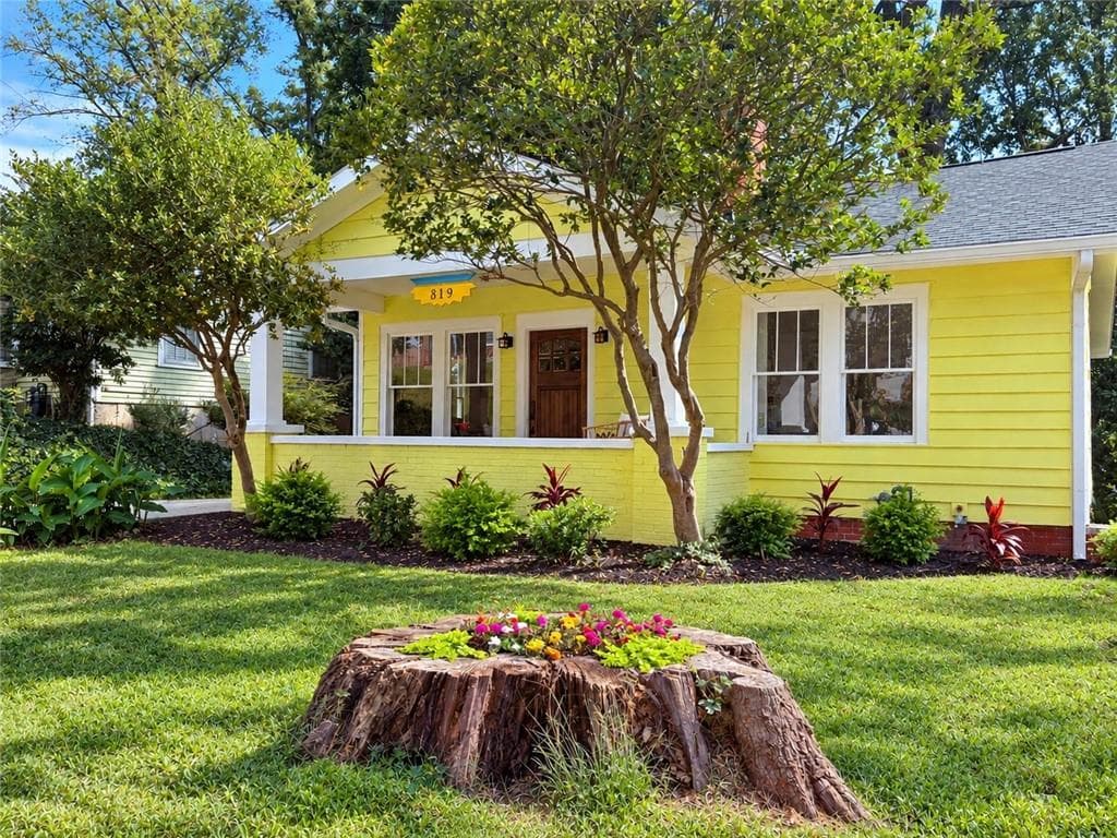 3 bedroom, 2 bathroom, 1,421 sq ft single family residence for sale at 319 Kendrick Avenue, Atlanta, GA 30315