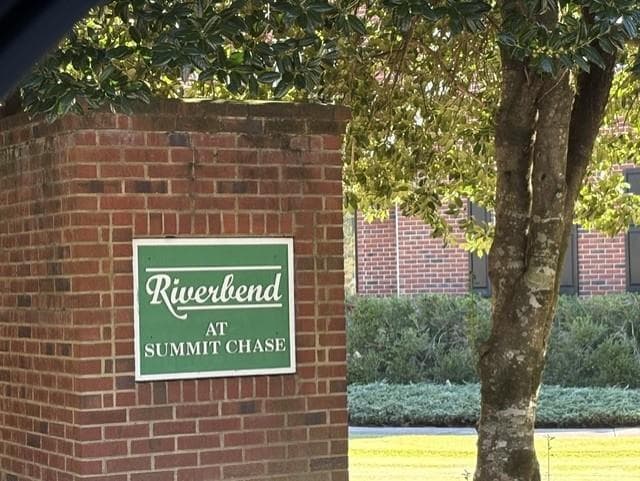 4 bedroom, 3 bathroom, 2,060 sq ft single family residence for sale at 2965 Riverbend Drive, Snellville, GA 30078