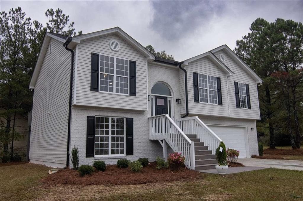 4 bedroom, 3 bathroom, 2,055 sq ft single family residence for sale at 111 Pinkston Court, Winder, GA 30680