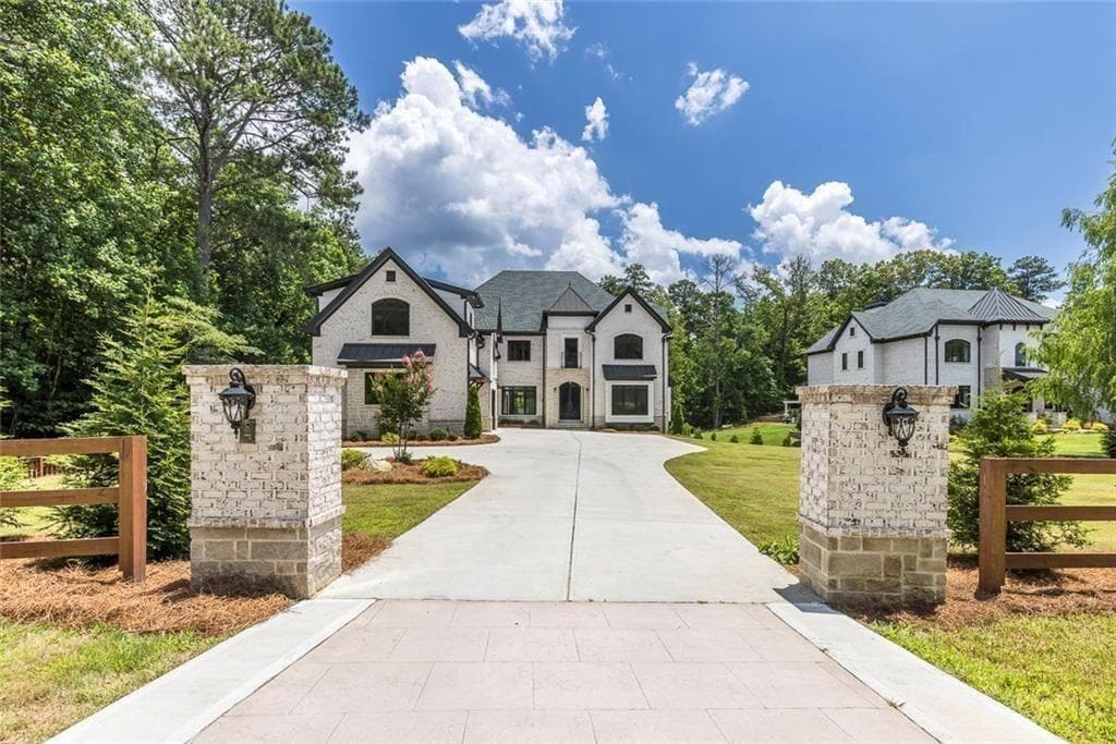 5 bedroom, 6 bathroom, 6,261 sq ft single family residence for sale at 10765 Shallowford Road, Roswell, GA 30075