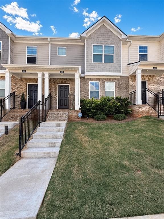 3 bedroom, 3 bathroom, 2,196 sq ft townhouse for rent at 403 Elgin Drive, Lawrenceville, GA 30045 for $2,550 a month