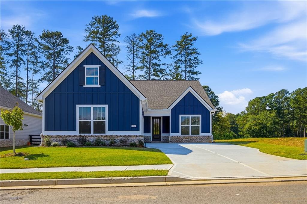 4 bedroom, 3 bathroom, 2,392 sq ft single family residence for sale at 76 Stonebriar Cove, Villa Rica, GA 30180