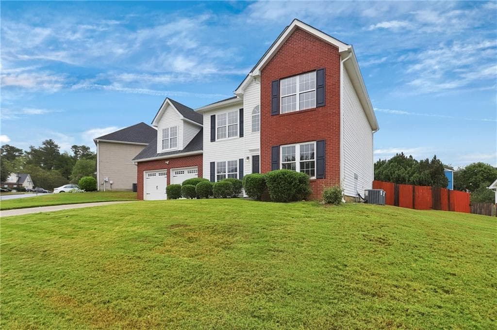 3 bedroom, 3 bathroom, 2,045 sq ft single family residence for sale at 5713 Mill View Way, Lithonia, GA 30038