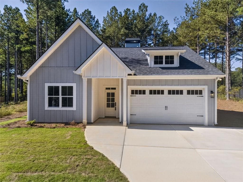 3 bedroom, 3 bathroom, 1,373 sq ft single family residence for sale at 266 Old Yorkville Road, Dallas, GA 30157