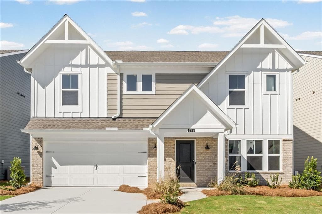 5 bedroom, 3 bathroom, 2,800 sq ft single family residence for sale at 178 Warrior Court, Hoschton, GA 30548