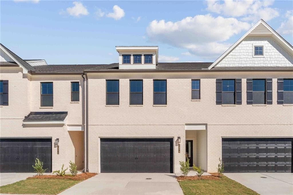 3 bedroom, 3 bathroom, 2,234 sq ft townhouse for sale at 1379 Farmers Loop Lot 17, Austell, GA 30106