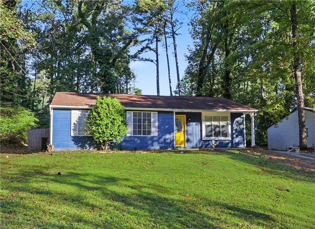 3 bedroom, 2 bathroom, 1,188 sq ft single family residence for sale at 1024 Sandune Drive, Norcross, GA 30093