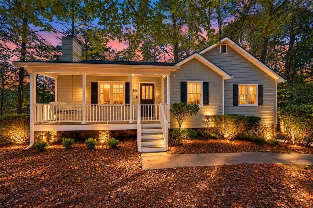 3 bedroom, 2 bathroom, 1,562 sq ft single family residence for sale at 306 Pine Cove, Woodstock, GA 30189