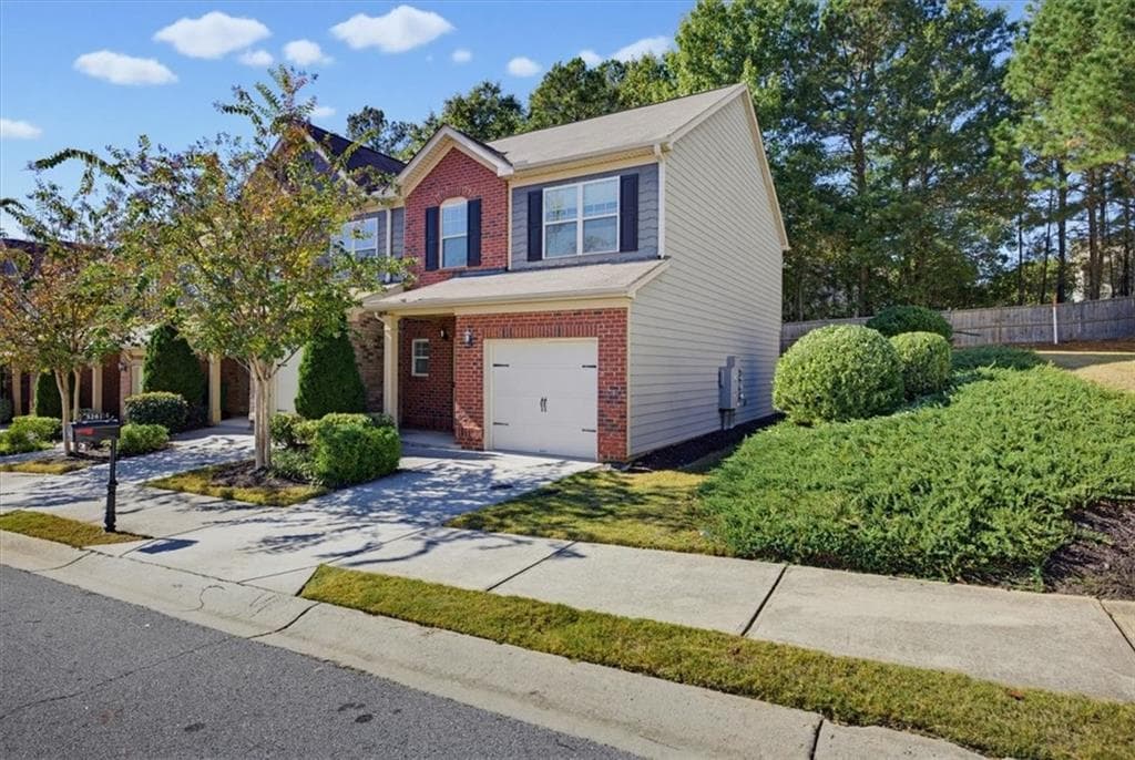 3 bedroom, 3 bathroom, 1,335 sq ft townhouse for sale at 3261 Garden Glade Ln, Lithonia, GA 30038