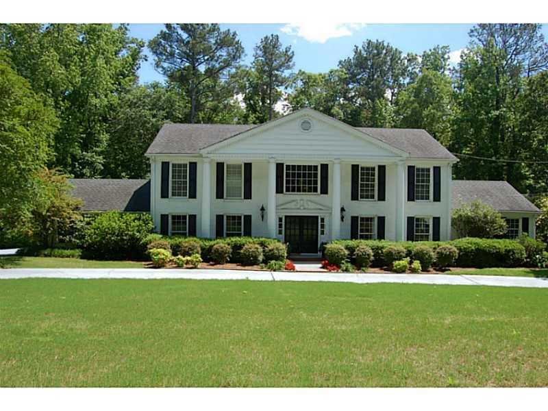 5 bedroom, 3,848 sq ft single family residence sold at 4610 Mount Paran Parkway, Atlanta, GA 30327