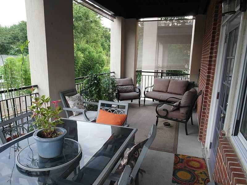 1 bedroom, 792 sq ft condominium sold at 985 Ponce De Leon Avenue 308, Atlanta, GA 30306