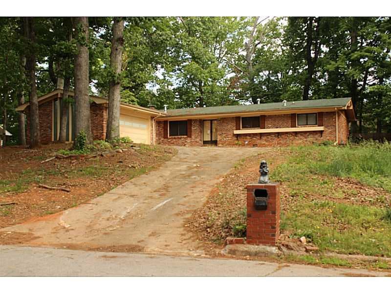 4510 Buckingham Circle, Decatur, GA 30035 — most recent listing photo
