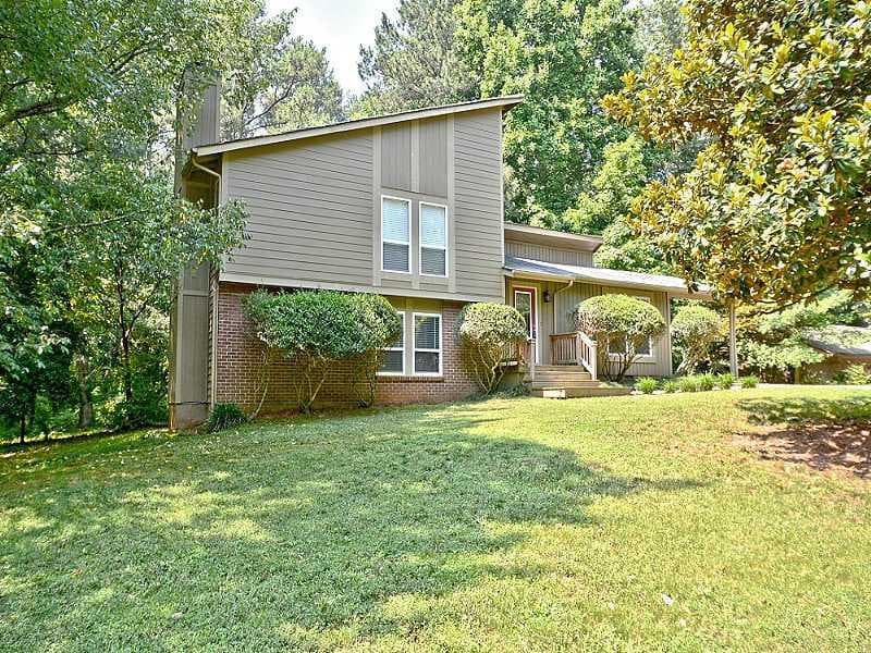 513 Whistlestop Drive, Woodstock, GA 30189 — most recent listing photo