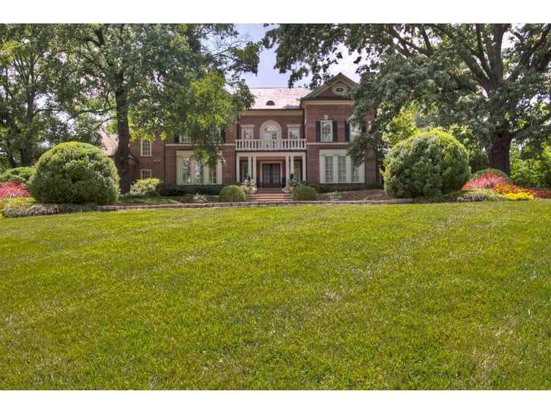 6 bedroom single family residence sold at 4128 Northside Drive, Atlanta, GA 30342