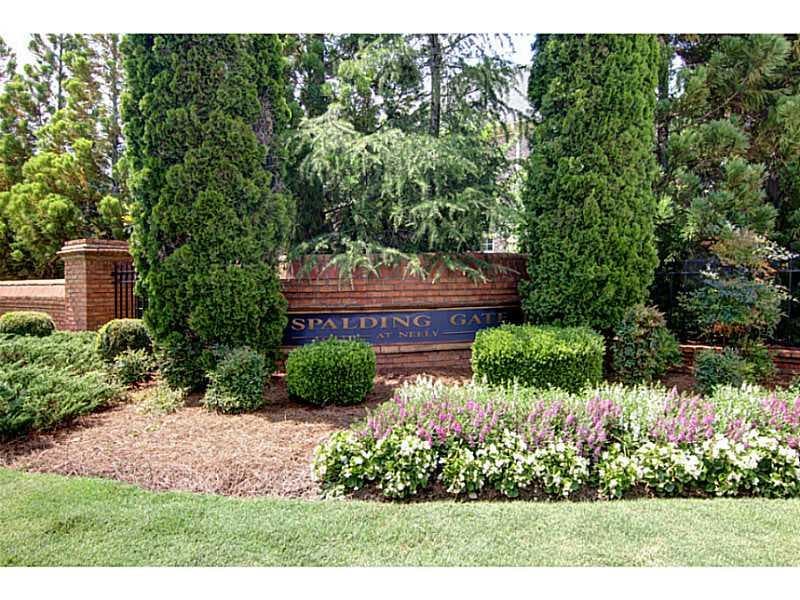 3 bedroom townhouse sold at 6249 Spalding Drive 6249, Norcross, GA 30092