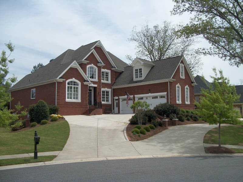 5 bedroom, 6,627 sq ft single family residence sold at 2645 Shumard Oak Drive, Braselton, GA 30517