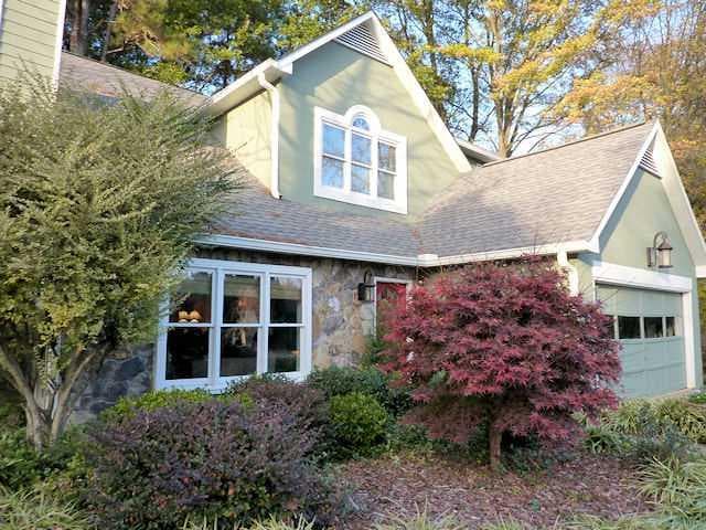 1096 Pine Grove Drive, Alpharetta, GA 30009 — most recent listing photo