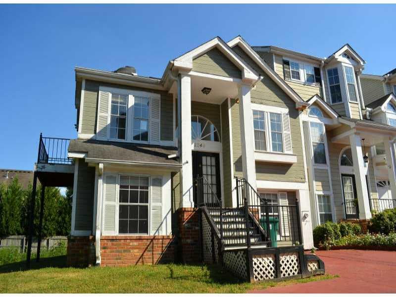 3 bedroom, 1,467 sq ft condominium sold at 2240 Goodwood Boulevard 2240, Smyrna, GA 30080