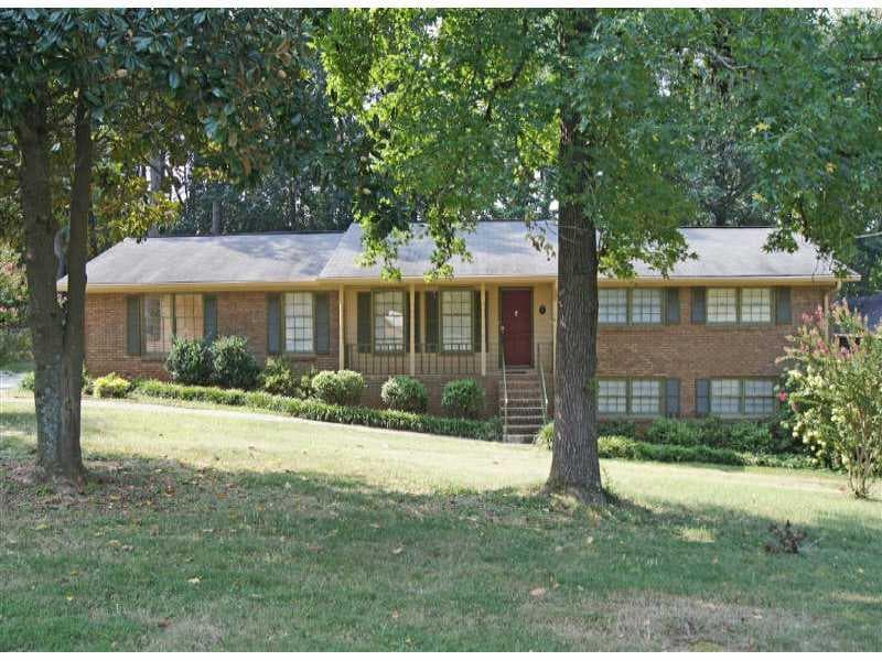 3 bedroom, 1,584 sq ft single family residence sold at 247 Angla Drive, Smyrna, GA 30082