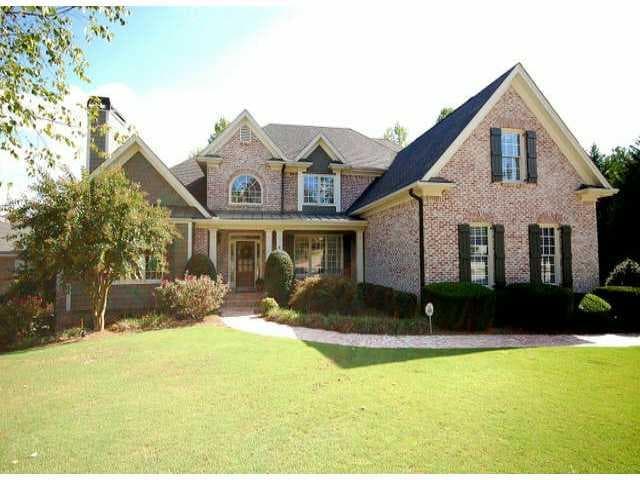 5 bedroom, 5,300 sq ft single family residence sold at 2747 Fairway Knoll Court, Dacula, GA 30019