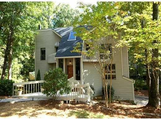4 bedroom, 2,778 sq ft single family residence sold at 2915 Pond View Court, Marietta, GA 30062