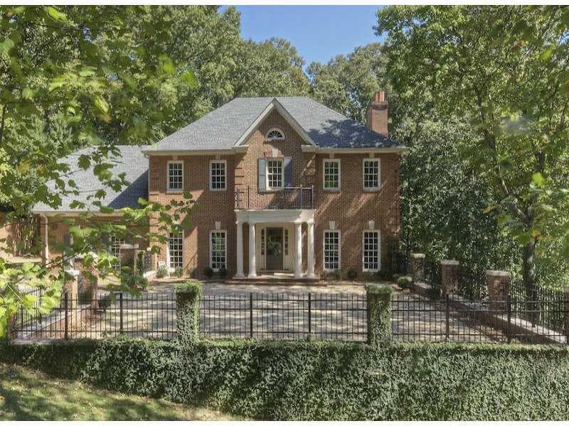 5 bedroom single family residence sold at 4261 Northside Drive, Atlanta, GA 30327