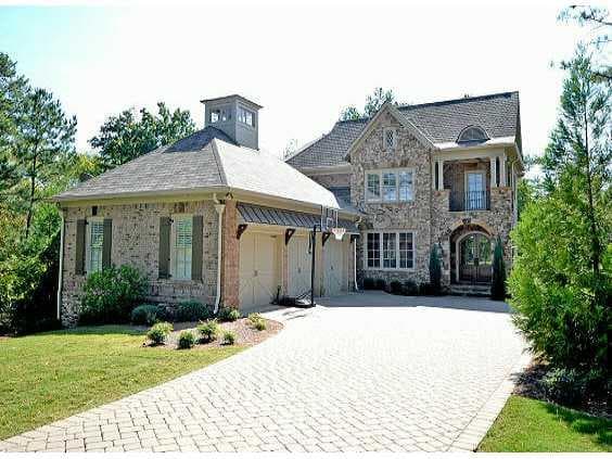 4 bedroom, 4,886 sq ft single family residence sold at 213 Hunley Court, Alpharetta, GA 30005