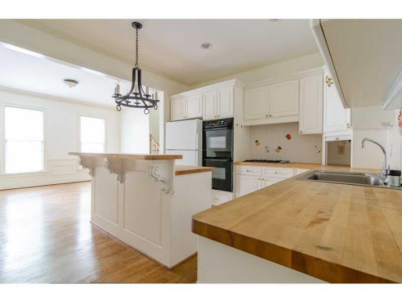 4 bedroom, 4,950 sq ft townhouse sold at One Peachtree Battle Court 13, Atlanta, GA 30305