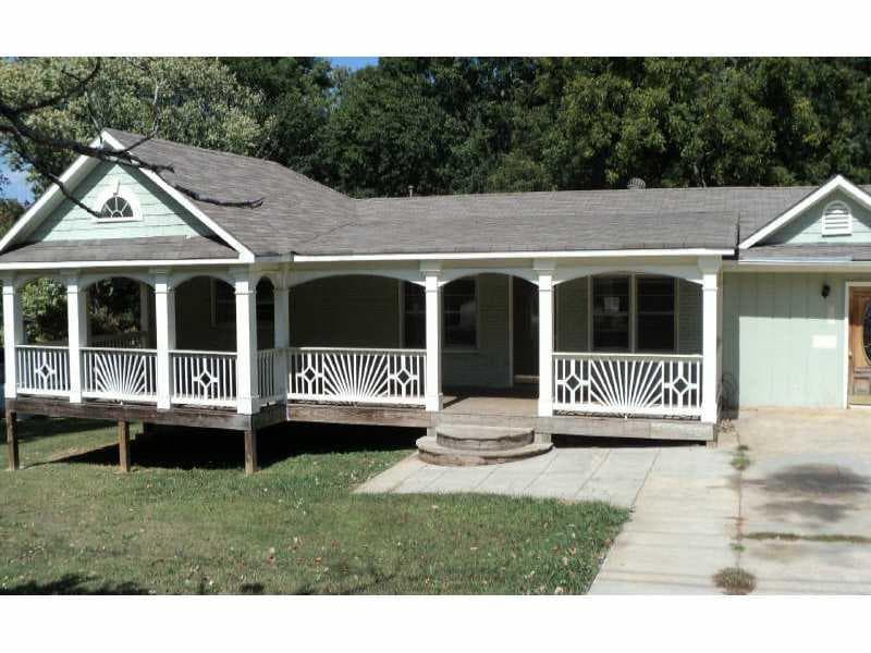 4 bedroom, 2,023 sq ft single family residence sold at 307 HURT Drive, Smyrna, GA 30082