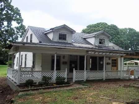 duplex sold at 233 N Erwin Street, Cartersville, GA 30120